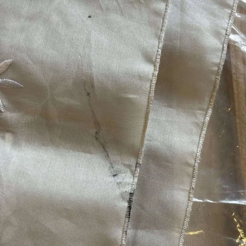 Fortunoff Embroidered Sheer Organza Tablecloth Ivory Granny Traditional 72x90
